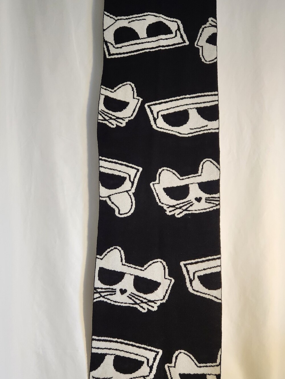 Knit Scarf Black/White NWT